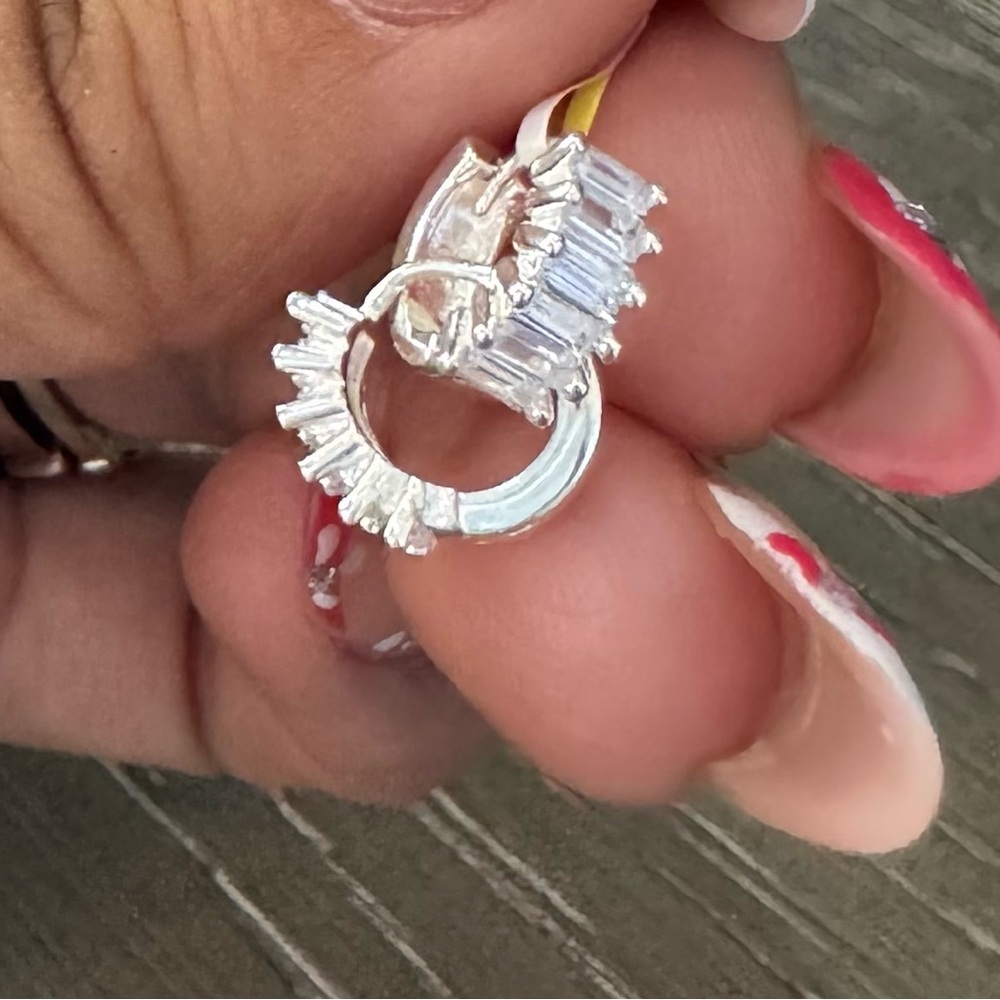 Silver .925 Hoop Earrings with Sparkling Stones